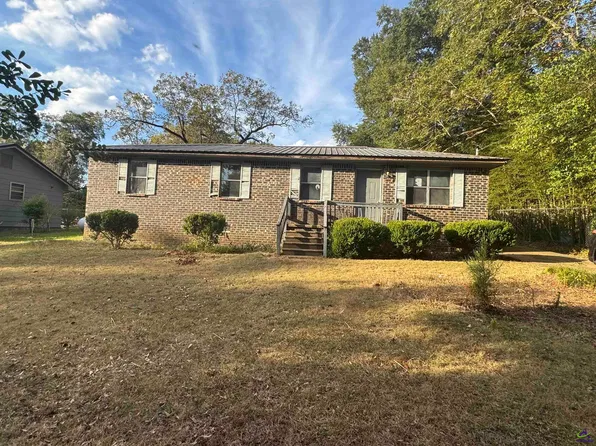 8 W Haynes St, Reynolds, GA 31076