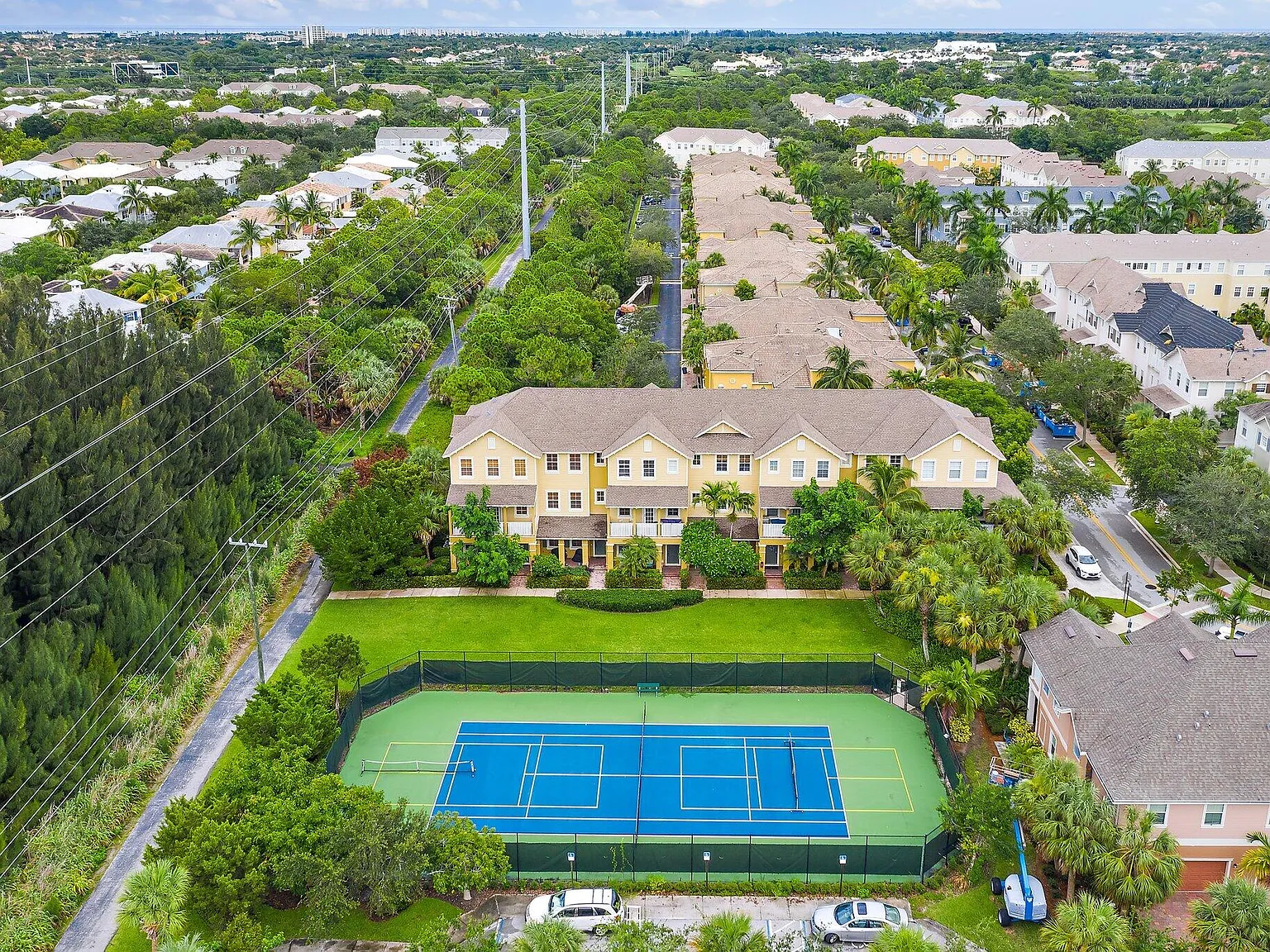 2 bed, 2.5 bath, 1542 sqft, $3,250 — Photo 3