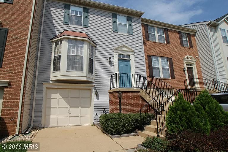 1st image of 7751 Effingham Sq