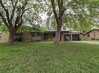 705 Timber Ln, Laredo, TX 78045