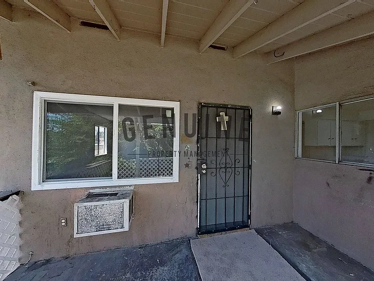 Cameo Ln Four-Plex — Photo 20