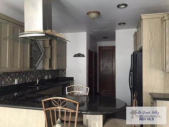 3rd image of 2465 Salerno Dr
