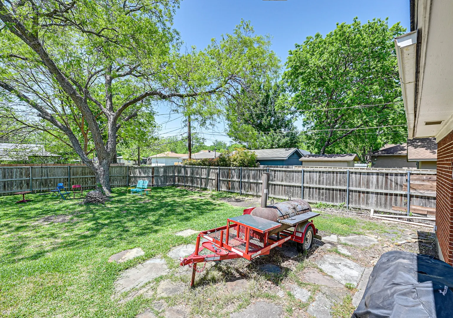 Casa View Heights Gem with Huge Fenced Yard — Photo 4