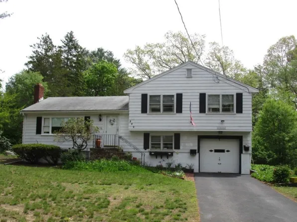 252 Gardner St, Hingham, MA 02043
