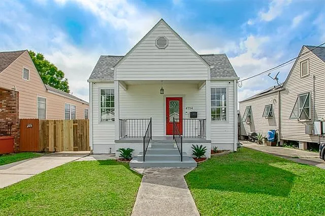 4714 Annette St — Photo 1