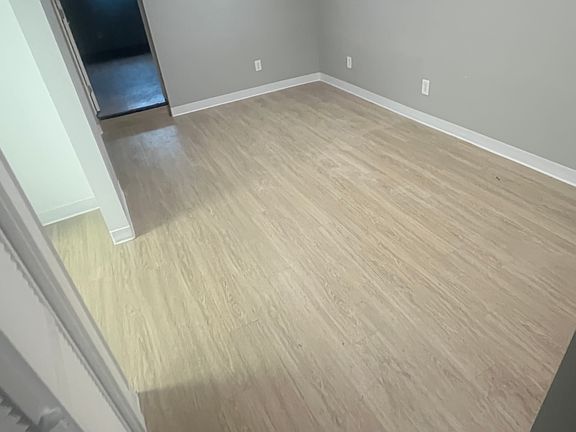 3rd image of 2511 5th Ave #3