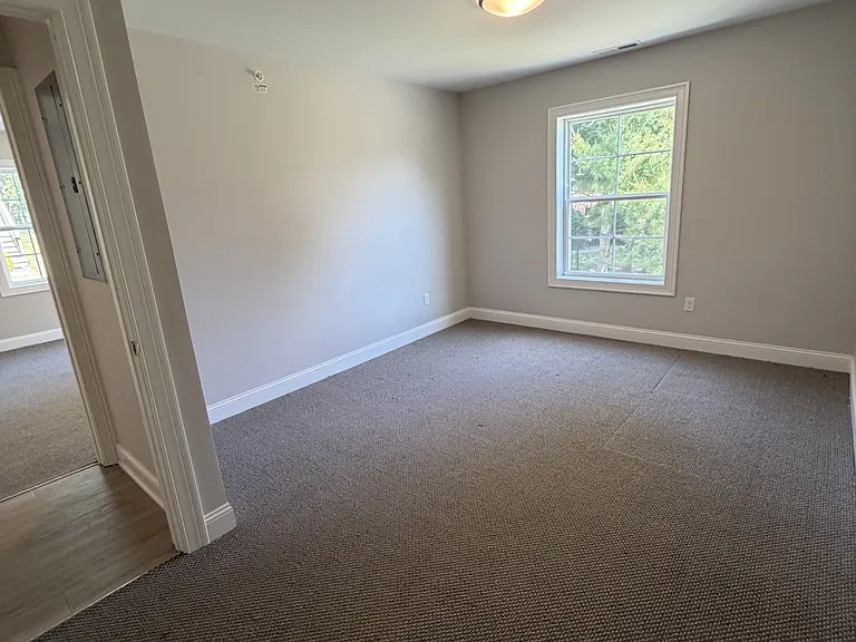 95 Bristol St #2B — Photo 8