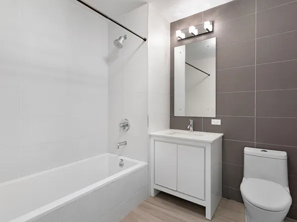 2727 Henry Hudson Parkway West image 18 of 38