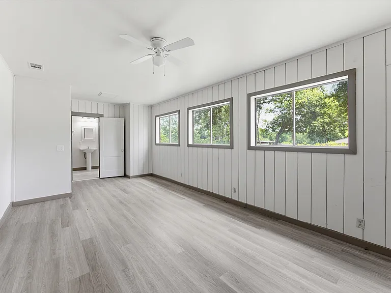 4876 E Williams Spring Rd — Photo 16