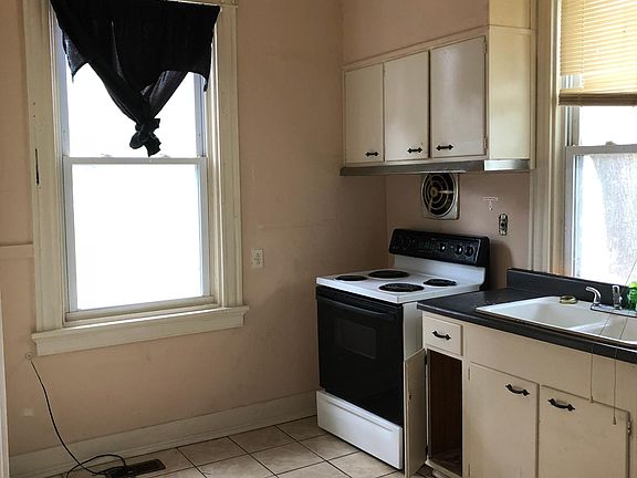 4th image of 3400 1st Ave #A