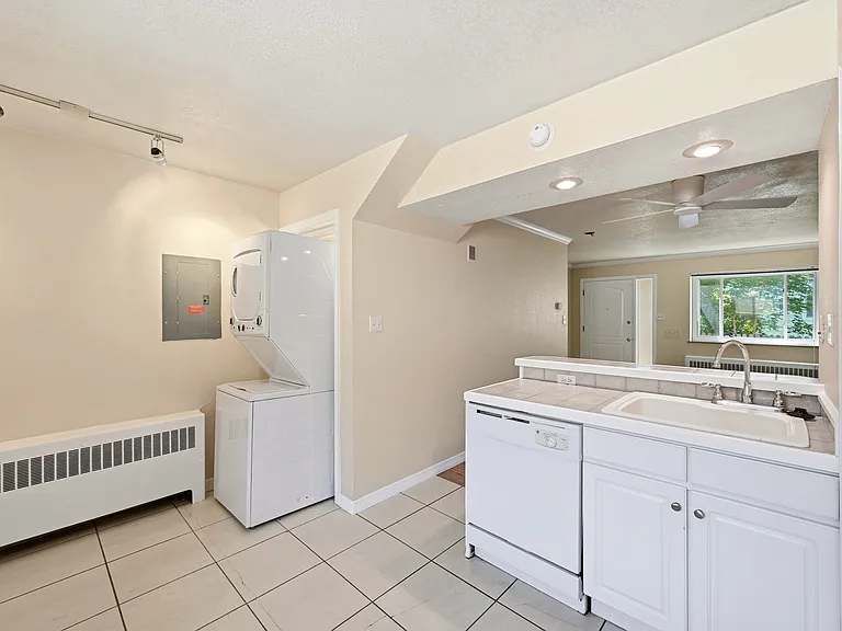 2356 S Race St — Photo 5