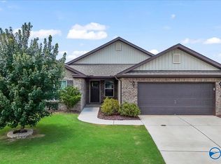221 Hydra Cir, Huntsville, AL 35811