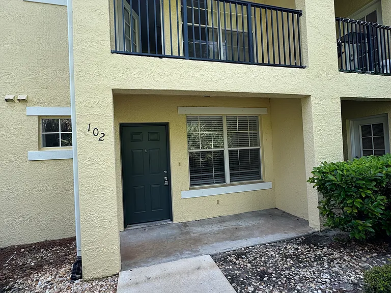 110 SW Peacock Blvd #102 — Photo 18