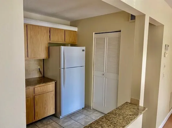 428 Pine Glen Ln APT B-2, Greenacres, FL 33463