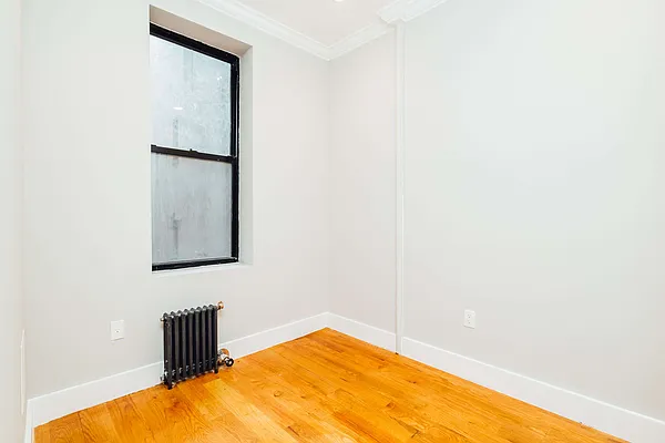 Rented by Nooklyn NYC LLC | media 35