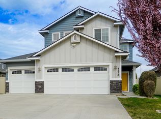 4272 W Peak Cloud Dr, Meridian, ID 83642