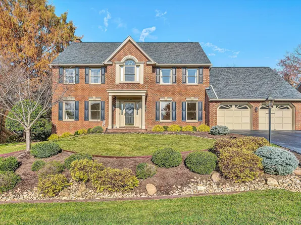 3531 Windsor Oaks Cir SW, Roanoke, VA 24018