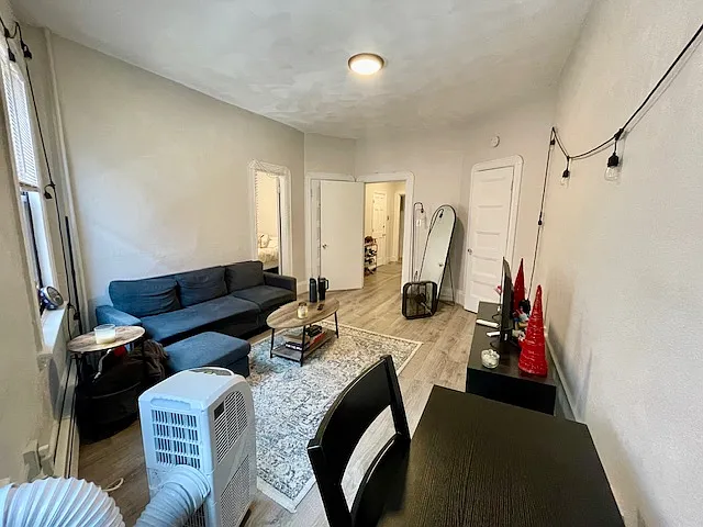 26.5 Charter St #2 — Photo 4