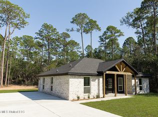 3301 Bonita Rd, Gautier, MS 39553
