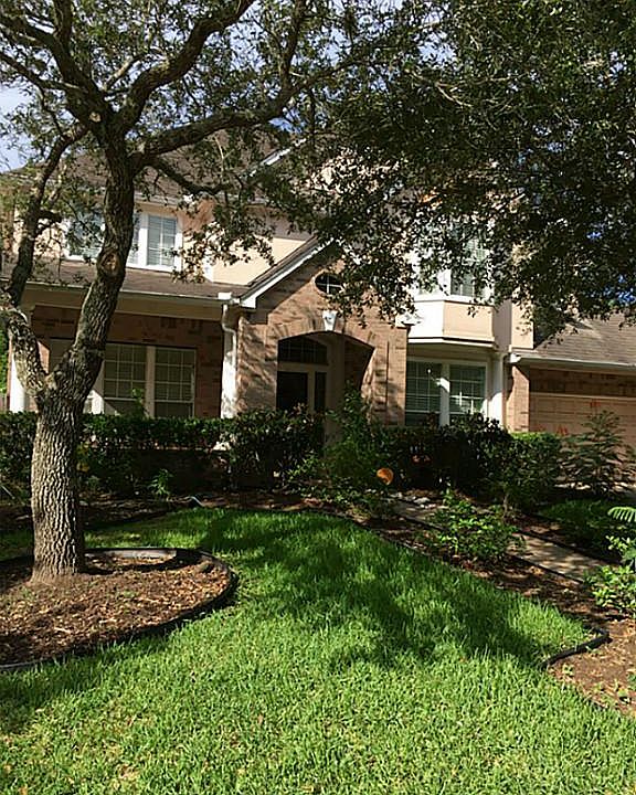 1st image of 1930 Canyon Crest Dr