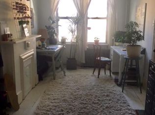 257 Kingsland Ave APT 1R, Brooklyn, NY 11222