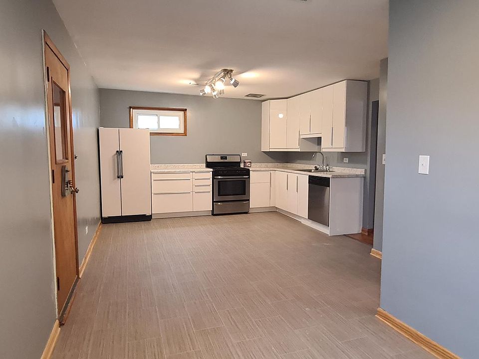 1st image of 5219 N Ludlam Ave #2