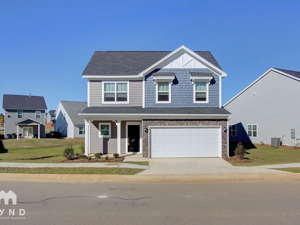 863 Bergenfield Ln
