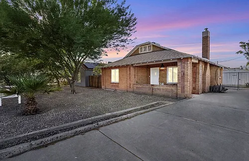 1950 W Palm Ln Photo 1