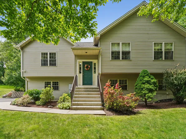123 Aldbourne Drive, Bristol, CT 06010