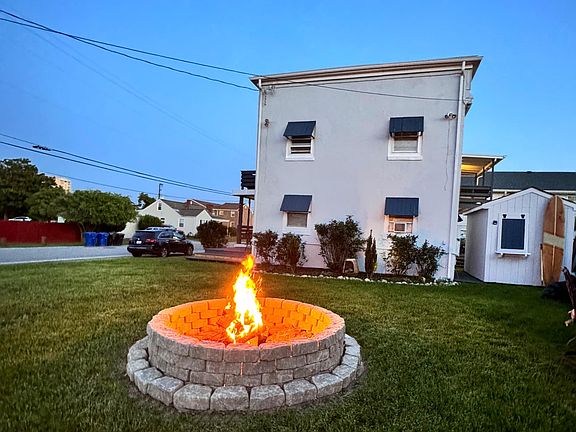3rd image of 506 Arctic Ave #A
