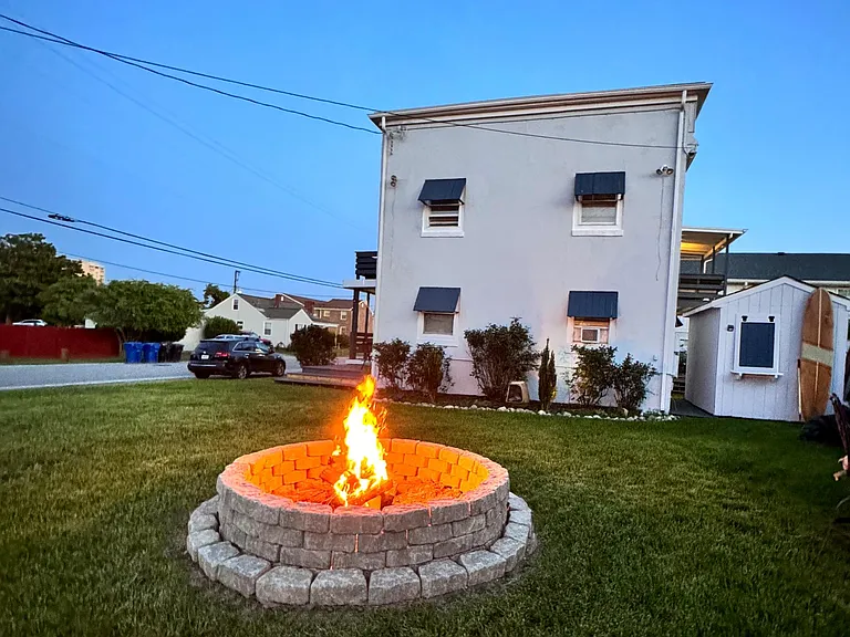 506 Arctic Ave #A — Photo 3