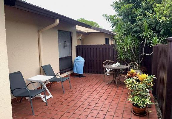 Home For Sale In Pine Ridge