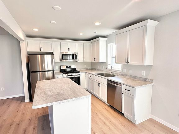 5th image of 363 Orchid Ave #54