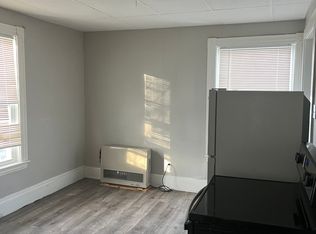 4 Spring Pl APT 5, Waterville, ME 04901