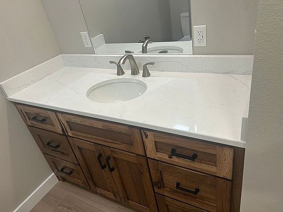 4th image of 302 Karlie Ct