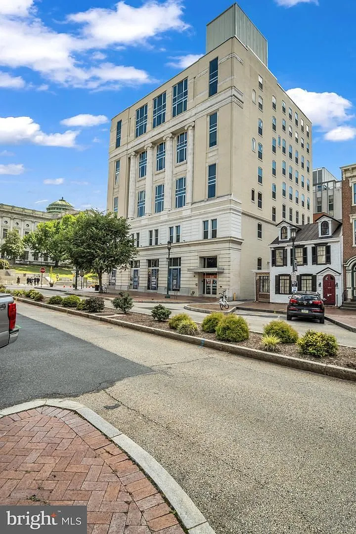 Modern 1-Bedroom at The LUX | Capitol Park Views & In-Unit Laundry — Photo 2