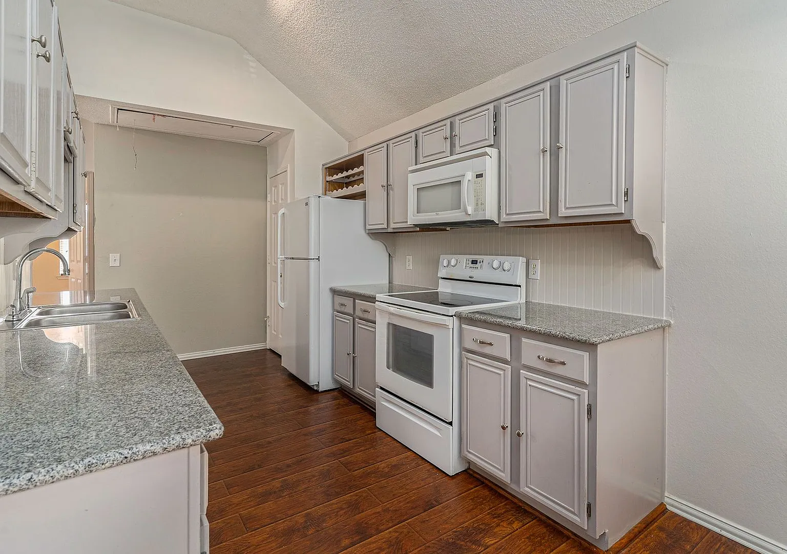 Charming 2-Story in Coppell — Photo 3