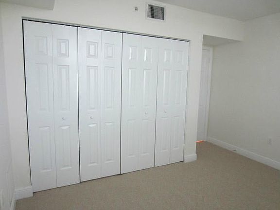 4th image of 610 Clematis St APT 700