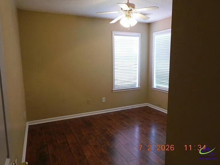 203 Margeson Dr — Photo 12