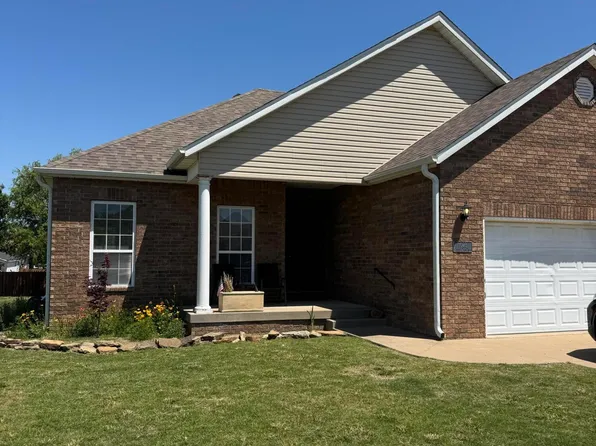 1023 Copper Oaks Dr, Carl Junction, MO 64834