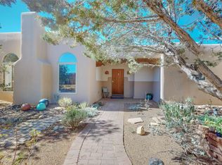 8 Puerto Rd, Santa Fe, NM 87508