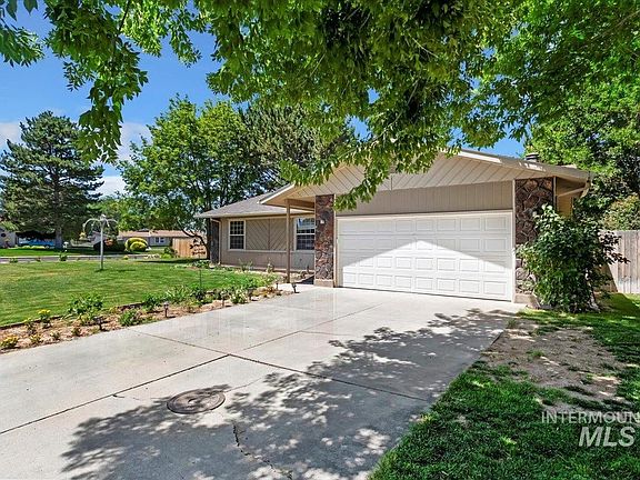 2nd image of 1009 Parkway Dr