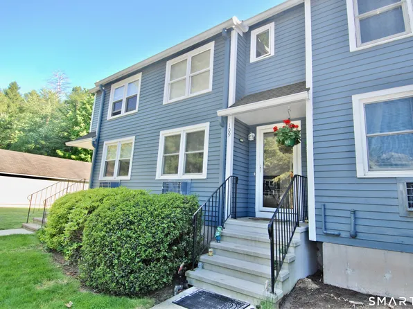 109 Greens Loop #109, Cheshire, CT 06410