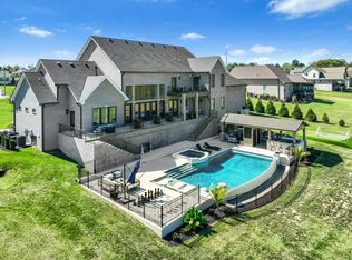617 Coles Ferry Rd, Gallatin, TN 37066