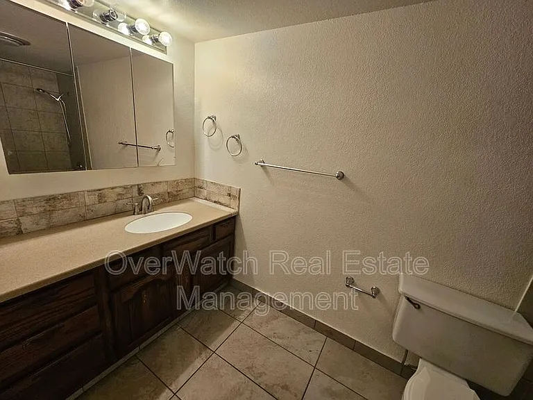 411 Oklahoma St #2 — Photo 10