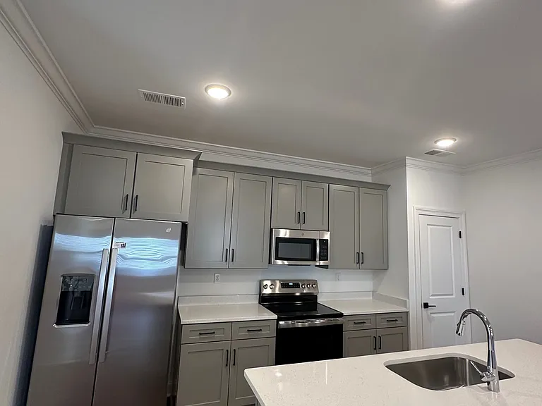 636 Cottage Grove Cir #1 — Photo 5
