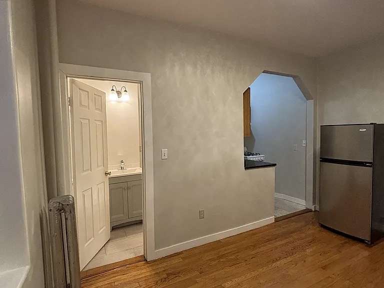 38 Hemenway St #9 — Photo 12