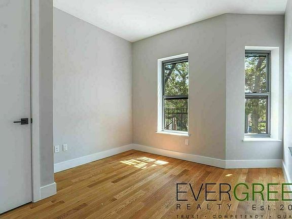 3rd image of 228 New York Ave #2F