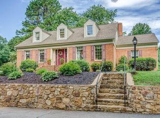 2203 Valleydale Rd, Salem, VA 24153