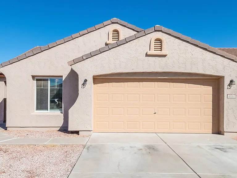 4882 E Meadow Mist Ln — Photo 1